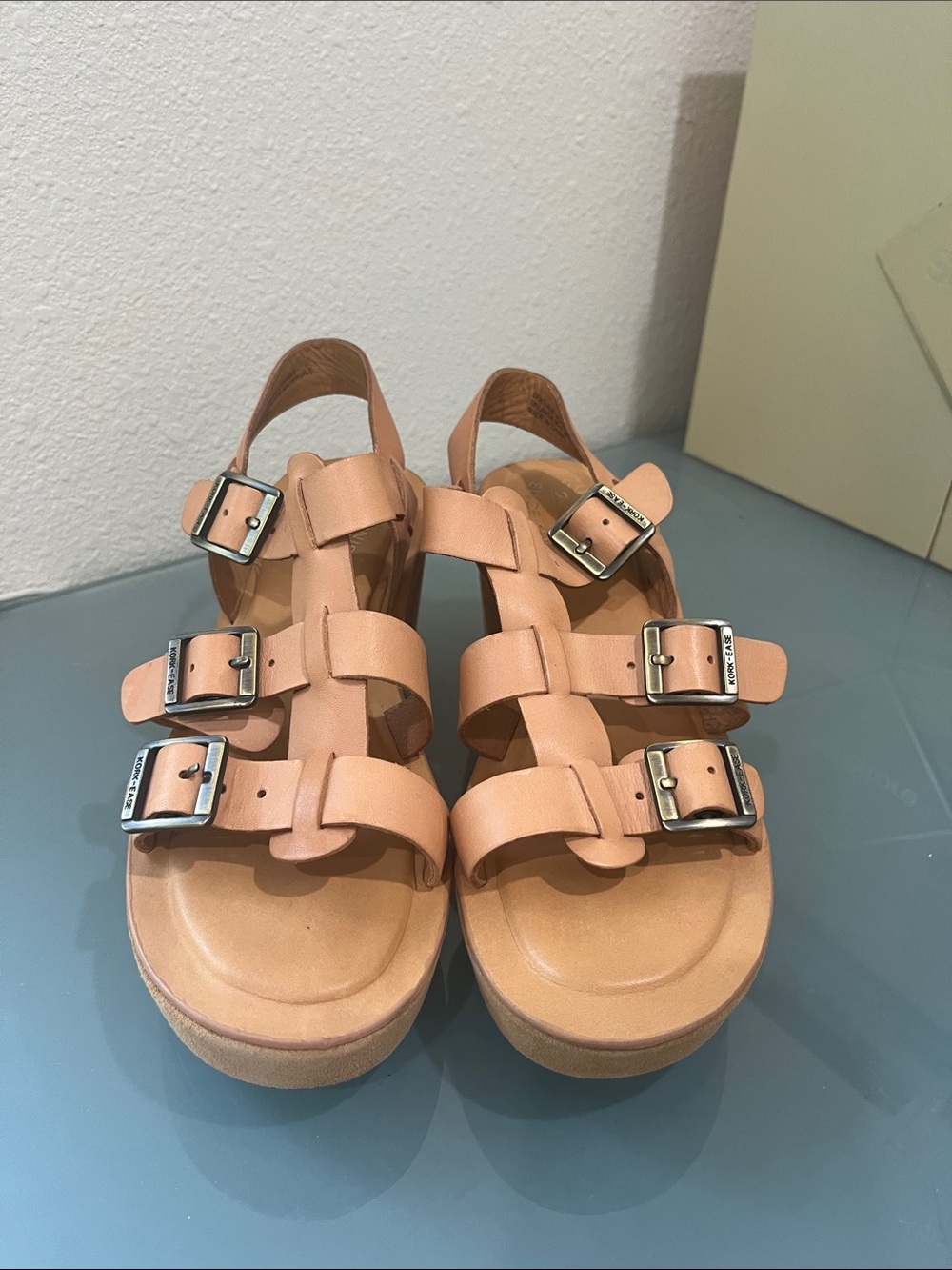 Kork-Ease Peachy Tan Triple-Buckle Platform Sandals size 7
